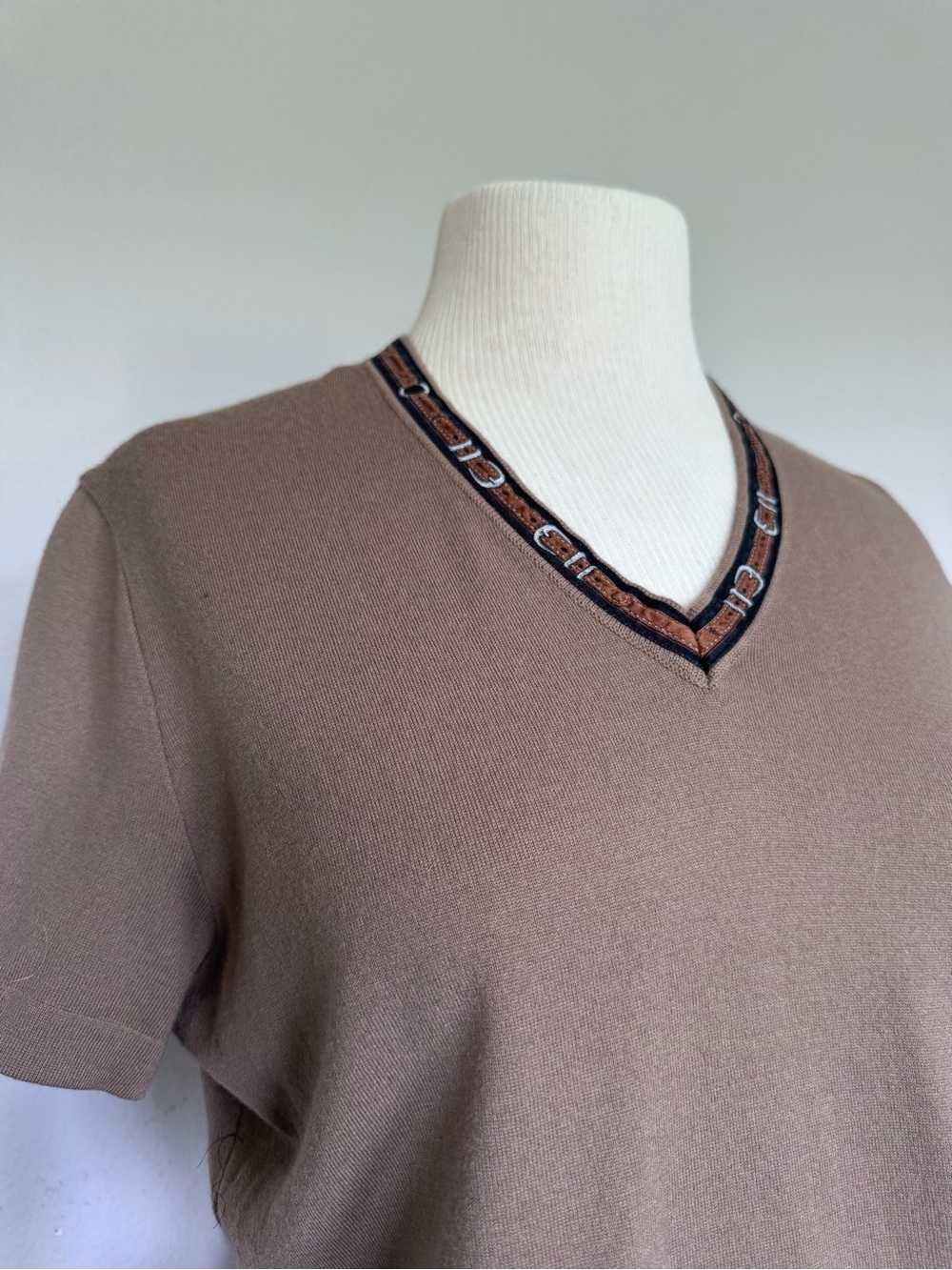 Naulover Barcelona Equestrian Horsebit V-Neck Top